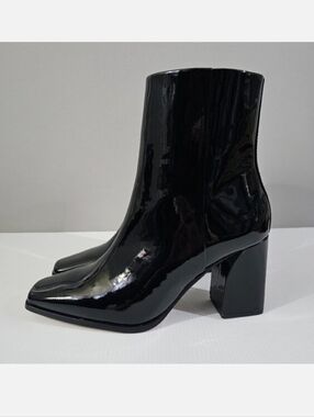 NEW Paige Farah Ankle Boot Womens 9.5 Black Patent Leather Square Toe Block Heel